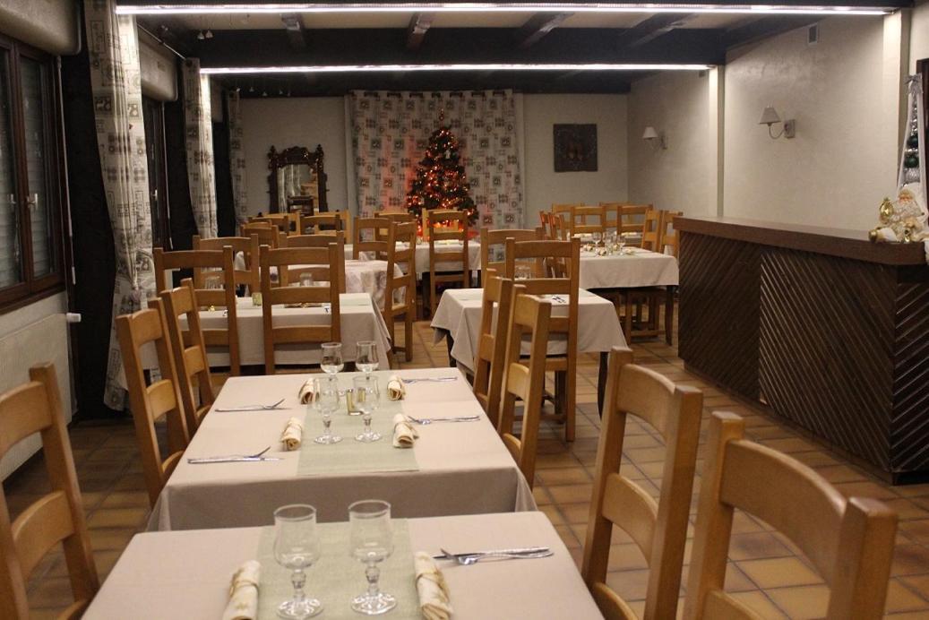 ונטרון Hotel Les Bruyeres מראה חיצוני תמונה